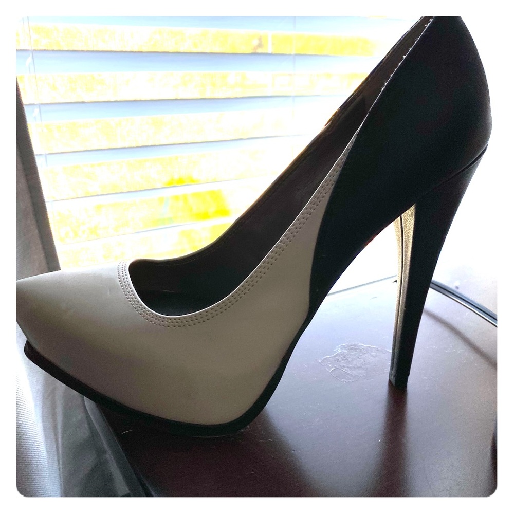 Sam Edelman Circus Pumps